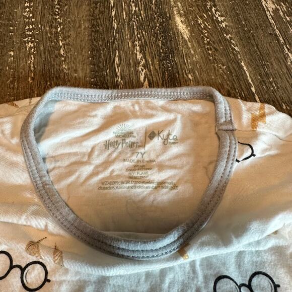 Kid’s Kyte Baby Bamboo Harry Potter Long Sleeve 2-Piece Pajama Set White, 7T - Picture 4 of 5